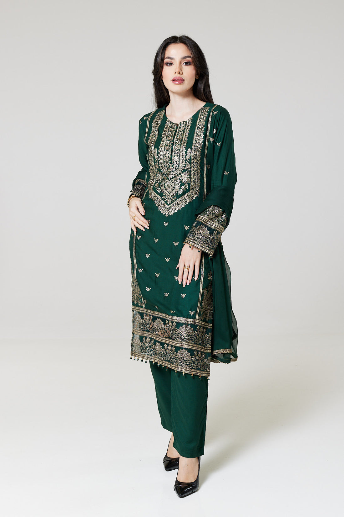 Green Embroidered Linen suit BK01