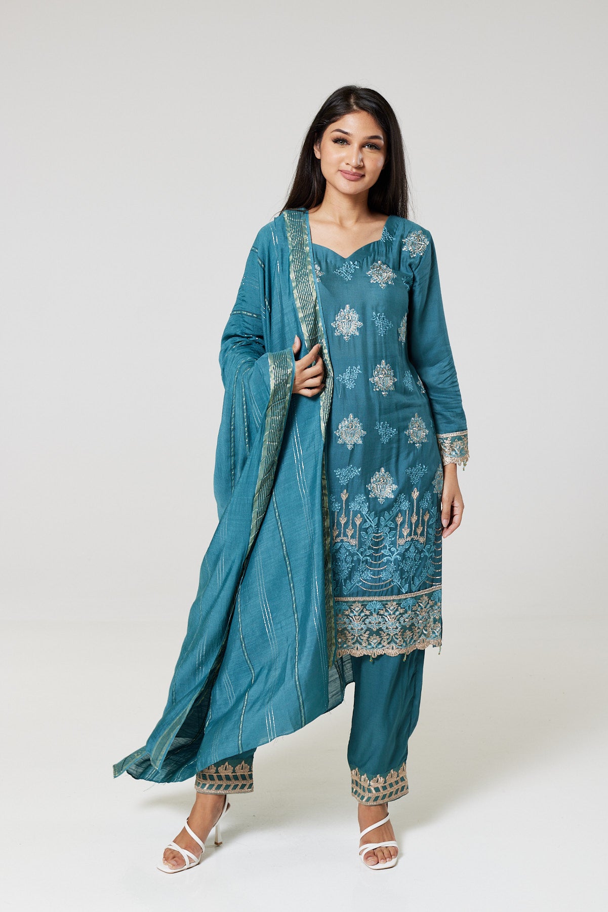 Green Embroidered Linen Suit G1271